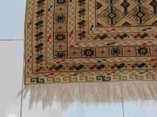 Load image into Gallery viewer, Mashwani Kilim
